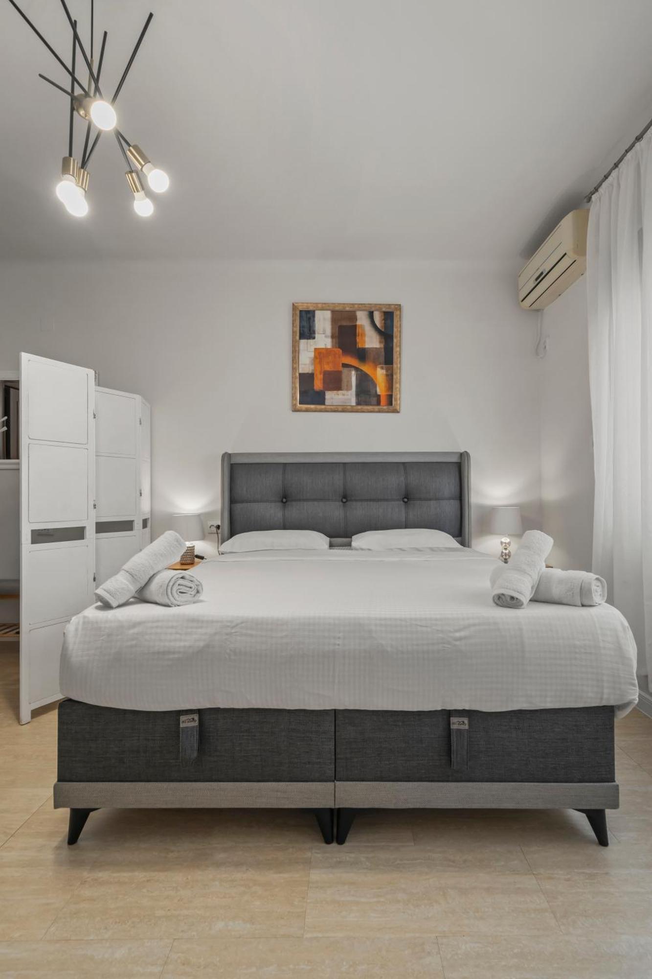Upscale Studio, Walking Distance From The Old Town Bukurešť Exteriér fotografie
